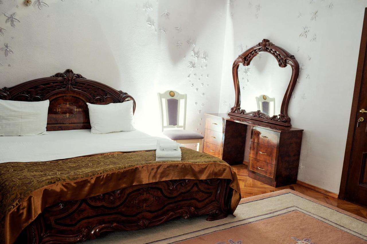 Ezio Hotel Codru Екстериор снимка